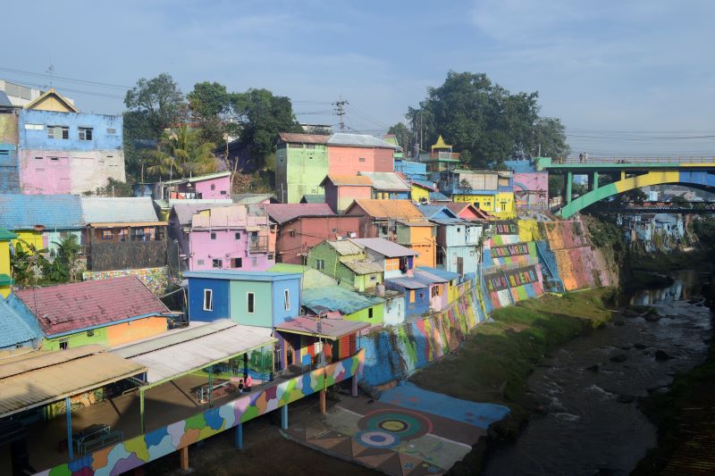 Zoomer sur l'image : Malang Colorfull